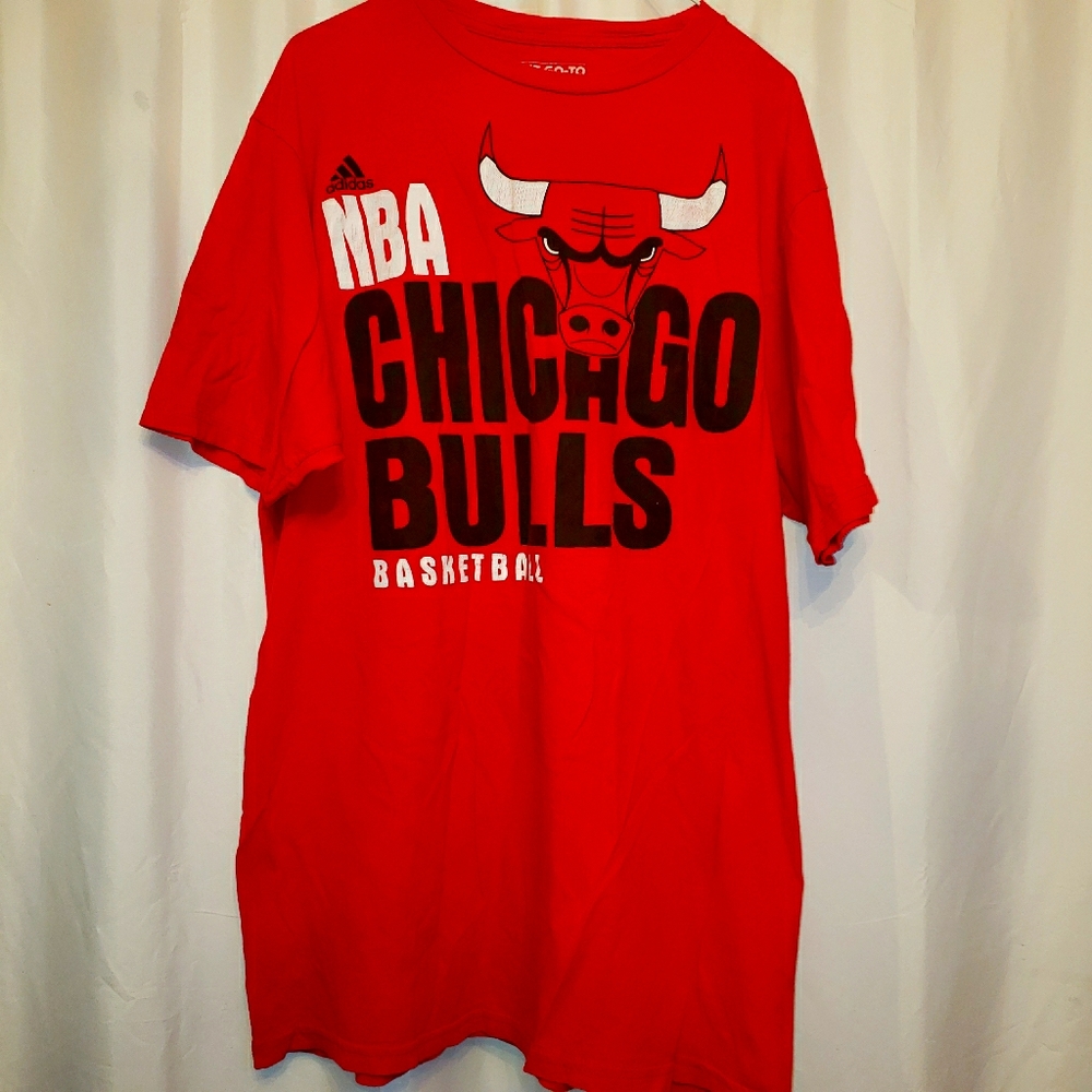 Adidas Chicago Bulls Tee